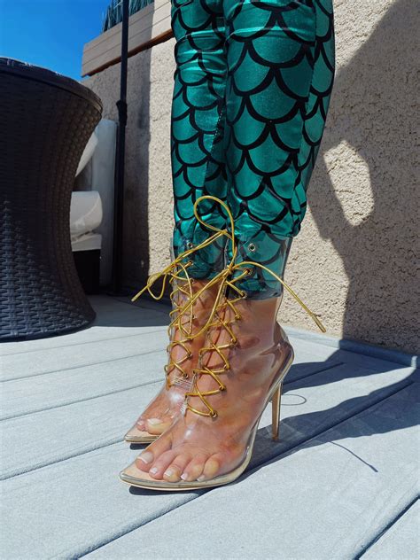 Princess Amber Judges Foot Freaks .